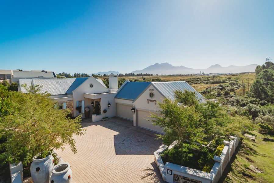 3 Bedroom Property for Sale in Kraaibosch Manor Western Cape